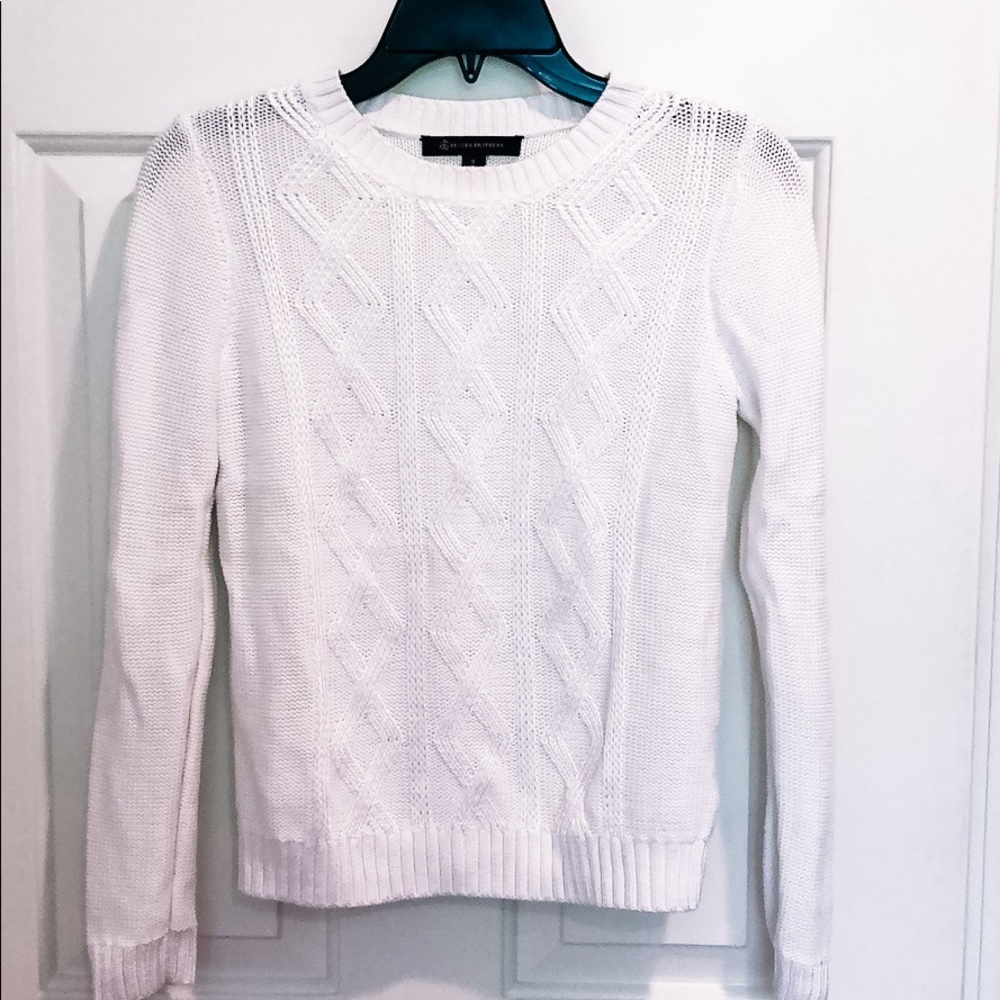 Beautiful Brooks Brothers White sweater